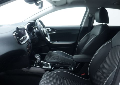 Kia Xceed 1.6 XCeed 3 PHEV Semi-Auto 5dr 47