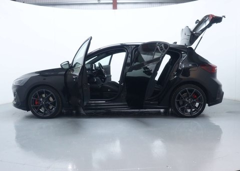 Ford Focus 2.3T EcoBoost ST Hatchback 5dr Petrol Manual Euro 6 (s/s) (280 ps) 52