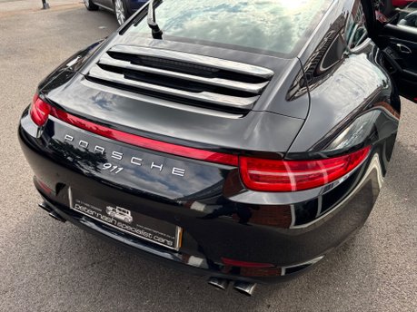 Porsche 911 3.4 991 Carrera 4 Black Edition Coupe 2dr Petrol PDK 4WD Euro 6 (350ps) 23