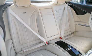 Mercedes-Benz S Class S63 Coupe 14