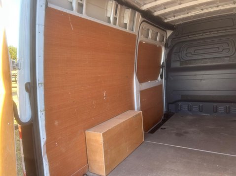Mercedes-Benz Sprinter 2.0 315 CDI Premium Panel Van 5dr Diesel G-Tronic RWD L2 H2 Euro 6 (s/s) (1 13