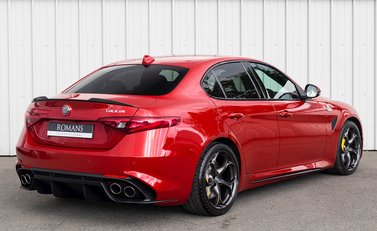 Alfa Romeo Giulia Quadrifoglio 7
