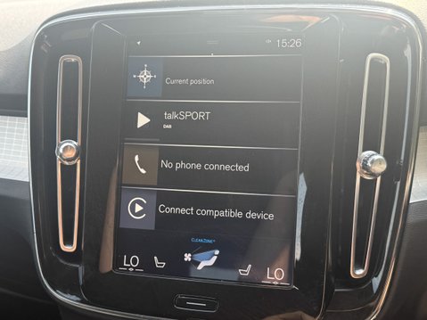 Volvo XC40 2.0 D3 Momentum SUV 5dr Diesel Auto Euro 6 (s/s) (150 ps) 20