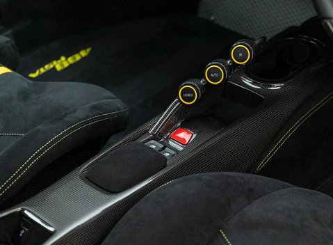 Ferrari 488 Pista 14