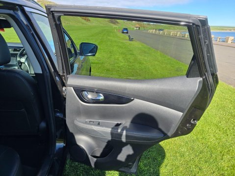 Nissan Qashqai 1.5 dCi Tekna 2WD Euro 6 (s/s) 5dr 36
