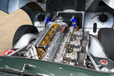 Jaguar E-Type Lightweight 14