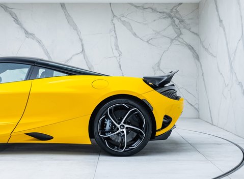 McLaren 750S 23