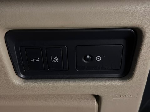 Land Rover Discovery Sport SD4 HSE 24