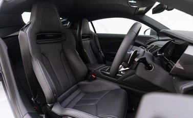 Audi R8 V10 Performance Carbon Black 9