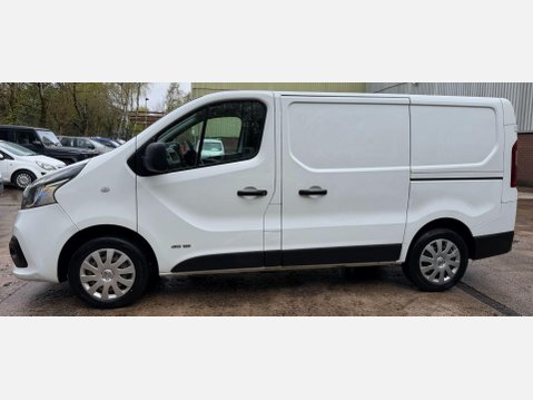 Renault Trafic 1.6 dCi 27 Business+ Panel Van 5dr Diesel Manual SWB Standard Roof Euro 5 ( 7