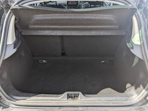 Renault Clio ICONIC DCI 25