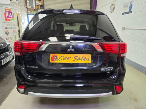 Mitsubishi Outlander 2.0h 12kWh 4hs CVT 4WD Euro 6 (s/s) 5dr 9