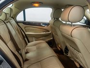 Jaguar XJ 3.0 XJ6 V6 Sovereign Auto 4dr 12