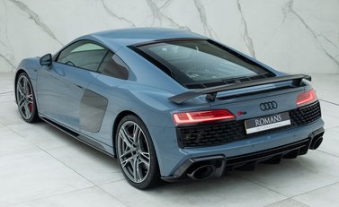 Audi R8 V10 PERFORMANCE CARBON BLACK 9