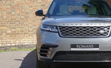 Land Rover Range Rover Velar First Edition D300 4