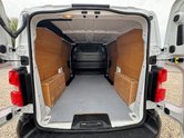 Vauxhall Vivaro SWB L1H1 [SOLD CM] Low Roof 3100 Air Con Sensors EURO 6 NO V 9