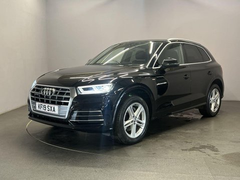 Audi Q5 2.0 TDI 40 S line SUV 5dr Diesel S Tronic quattro Euro 6 (s/s) (190 ps) 2 O 4