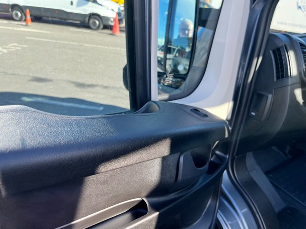 Fiat Ducato Ducato 35 L3 2.2 140 Multijet Dropside 19