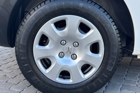 Peugeot Partner 850 L1 SE ATV 90 ps Hdi Panel Van 25