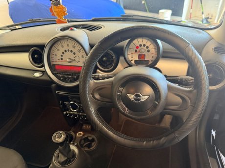 Mini Hatch 1.6 Cooper Euro 5 (s/s) 3dr 16