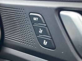 Hyundai IONIQ 1.6 IONIQ Premium SE FHEV Semi-Auto 5dr 76