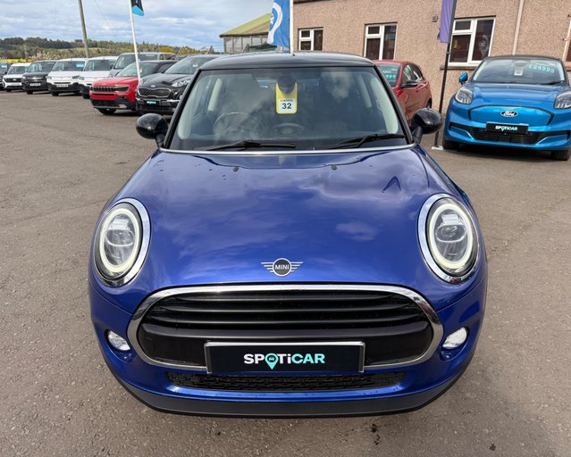 Mini Hatch COOPER
