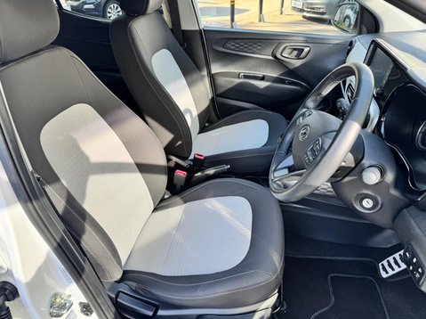Hyundai i10 MPI PREMIUM 15