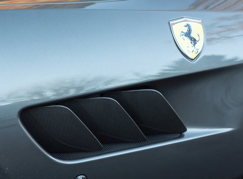 Ferrari GTC4 Lusso 27
