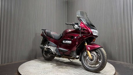 Honda ST 1997 ONLY 32K GOOD RUNNING CLASSIC TOURER BIKE 1100CC 2