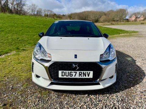 DS DS 3 PURETECH CONNECTED CHIC 55