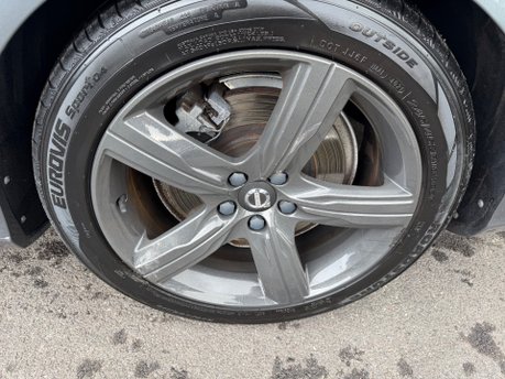 Volvo V90 2.0 D5 PowerPulse R-Design Pro Estate 5dr Diesel Auto AWD Euro 6 (235PS) 48