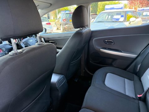 Kia Ceed 1.6 CRDi 2 Auto Euro 5 5dr 23
