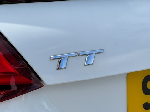 Audi TT 2.0 TFSI Black Edition Coupe 3dr Petrol S Tronic quattro Euro 6 (s/s) (230 17