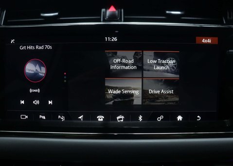 Land Rover Range Rover Evoque 1.5 Range Rover Evoque R-Dynamic HSE P300e Auto 4WD 5dr 27