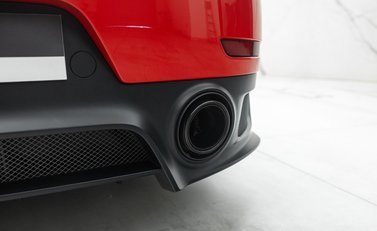 Porsche 911 GT2 RS Weissach (991) 50