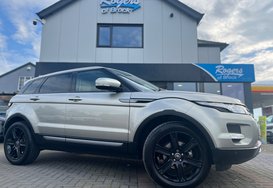 Land Rover Range Rover Evoque 2.2 SD4 PURE TECH 2