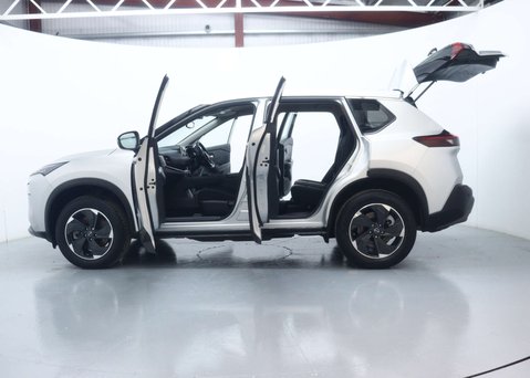 Nissan X-Trail 1.5 h e-POWER Acenta Premium SUV 5dr Petrol Hybrid Auto e-4ORCE Euro 6 (s/s 56