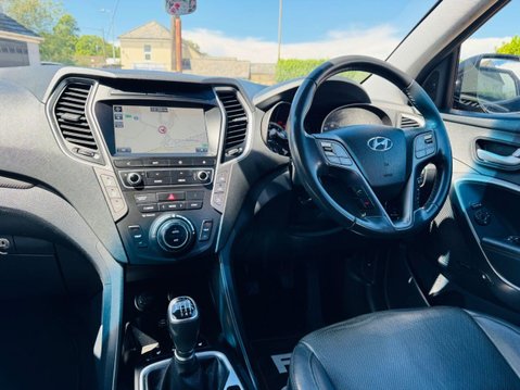Hyundai SANTA FE 2.2 CRDi Blue Drive Premium SUV 5dr Diesel Manual 4WD Euro 6 (s/s) (7 Seat) 10