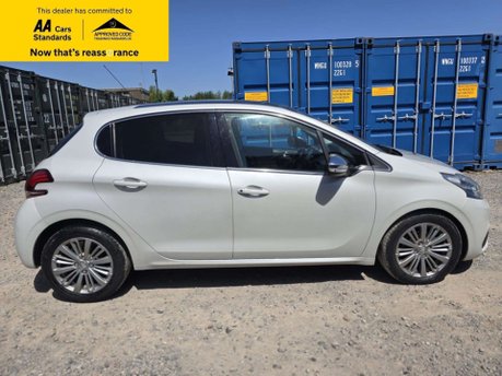 Peugeot 208 1.2 PureTech Allure Hatchback 5dr Petrol EAT Euro 6 (s/s) (110 ps) 8
