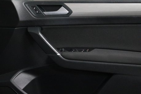 Volkswagen Touran SE FAMILY TDI BLUEMOTION TECHNOLOGY DSG 36