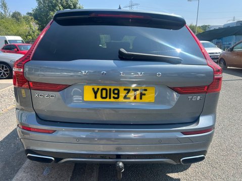 Volvo XC60 2.0h T8 Twin Engine 11.6kWh R-Design Auto AWD Euro 6 (s/s) 5dr 8