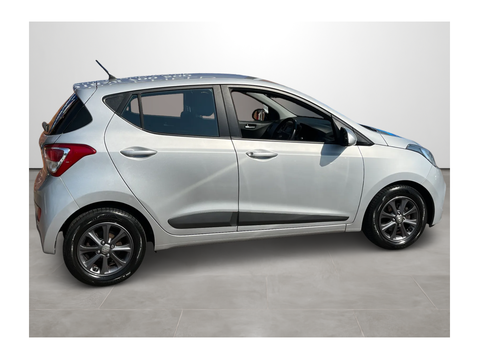 Hyundai i10 1.2 Premium 5dr 8