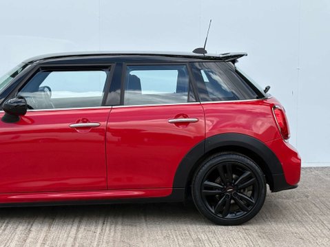 Mini Hatch 1.5 Cooper Auto 5dr 46