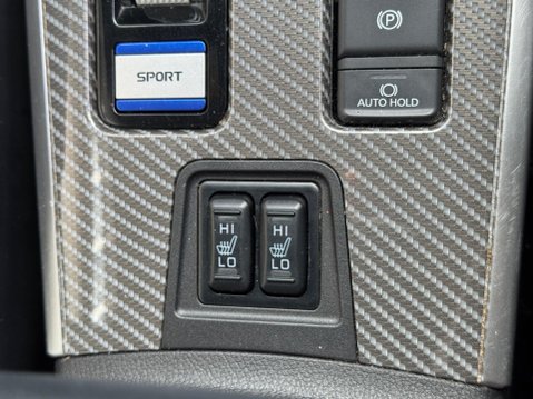 Mitsubishi Outlander 2.4h TwinMotor 13.8kWh 4h CVT 4WD Euro 6 (s/s) 5dr 18