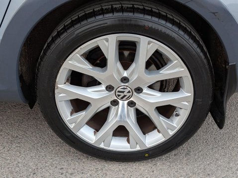Volkswagen Passat 2.0 TDI BlueMotion Tech Alltrack DSG 4Motion Euro 5 (s/s) 5dr 25