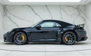 Porsche 911 Turbo S Cabriolet (992) 4