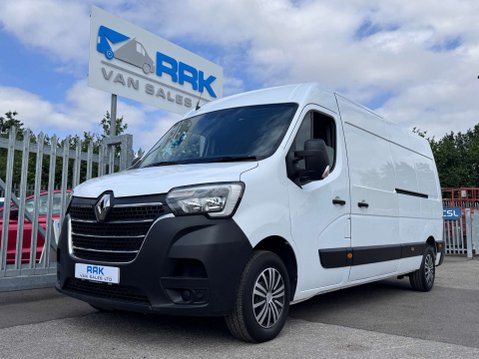 Renault Master 2.3 dCi 35 Business+ Panel Van 4dr Diesel Manual FWD LWB Medium Roof Euro 6 9