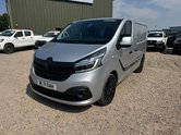 Renault Trafic SWB L1H1 [SOLD CR] Low Roof Black Edition SL28 Air Con Nav Sensors EURO 6 N 2