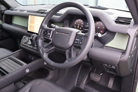 Land Rover Defender 90 75TH LIMITED EDITION SUPER LOW MILES MATT PPF WRAP  16