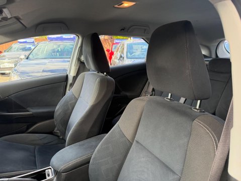 Honda Civic 1.8 i-VTEC SE Plus Tourer Euro 5 (s/s) 5dr 34